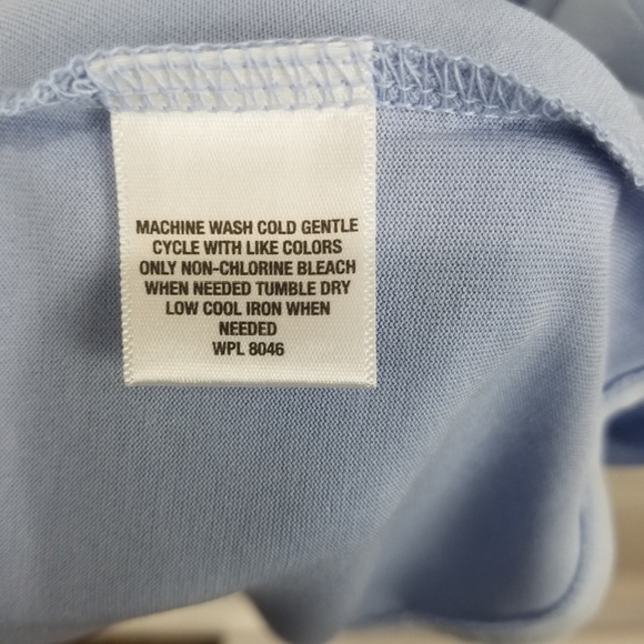 Bar III Blue Ruched Envelope Top - NWT, Size Medium - Picture 5 of 5